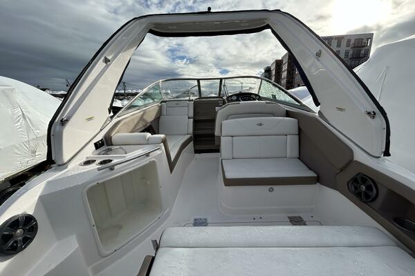 28ft Regal Yacht For Sale