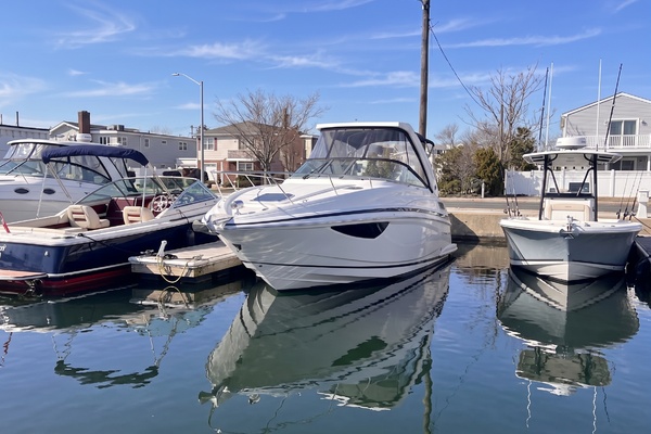 28ft Regal Yacht For Sale