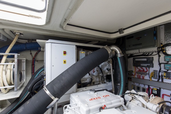 54ft Aquila Yacht For Sale