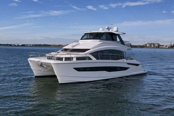 Aquila 54 Yacht For Sale
