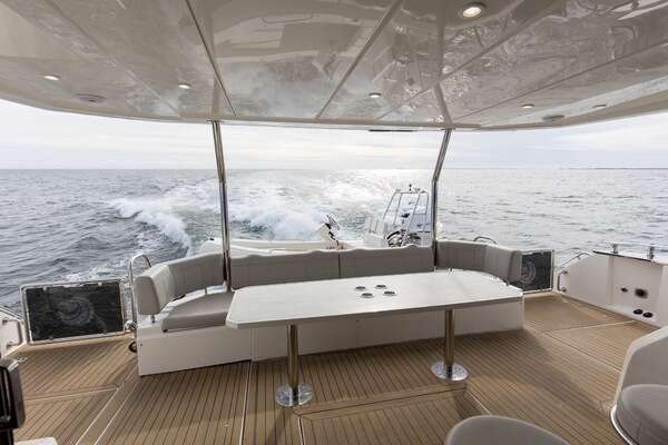 Aquila 54 Yacht For Sale