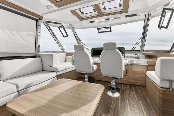 Aquila 54 Yacht For Sale