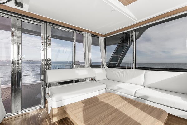 54ft Aquila Yacht For Sale