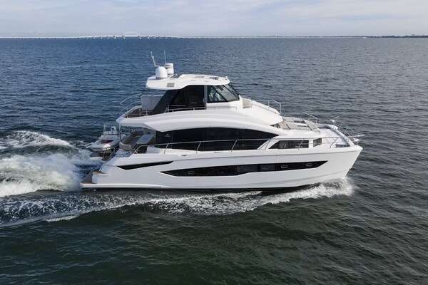 Aquila 54 Yacht For Sale