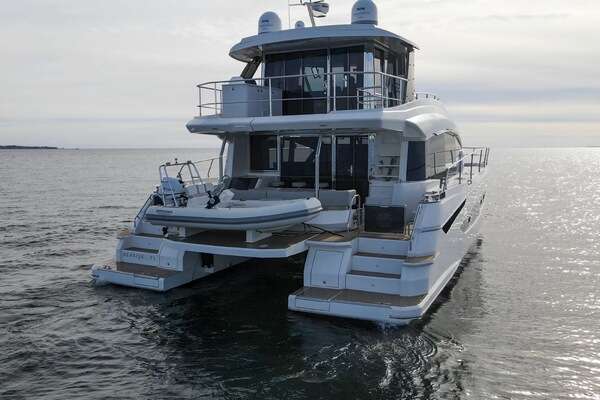 Aquila 54 Yacht For Sale