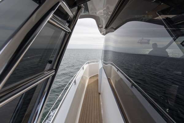 Aquila 54 Yacht For Sale