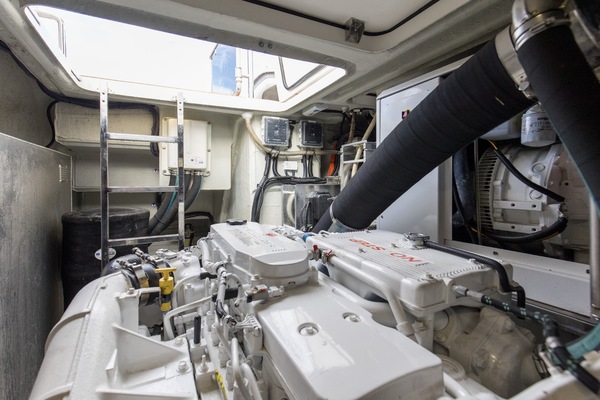 54ft Aquila Yacht For Sale