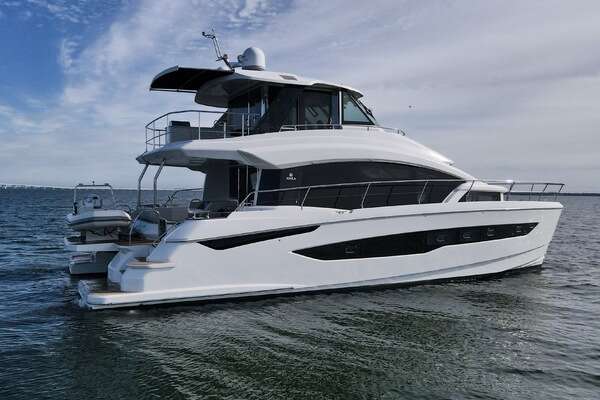 Aquila 54 Yacht For Sale
