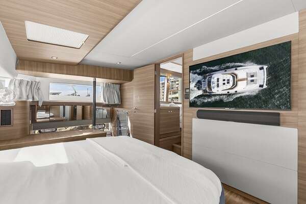 Aquila 54 Yacht For Sale