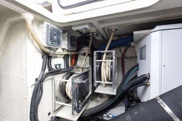 Aquila 54 Yacht For Sale