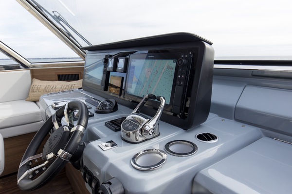 54ft Aquila Yacht For Sale