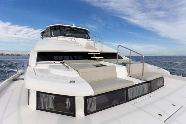 Aquila 54 Yacht For Sale