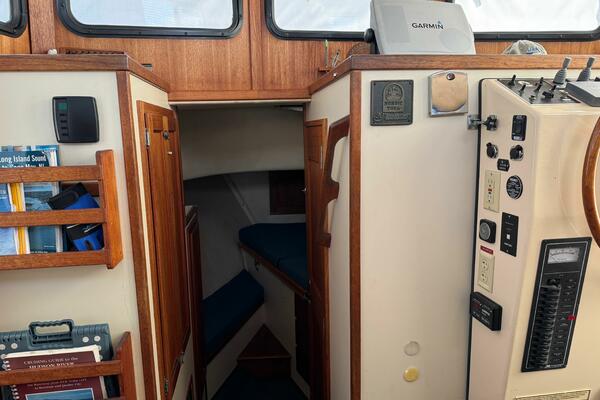 MISS VERMONT 32ft Nordic Tugs Yacht For Sale