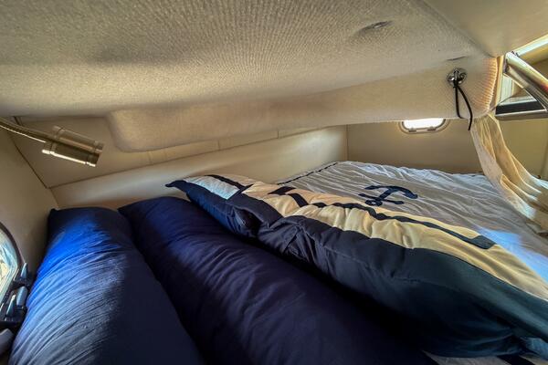 27ft Regal Yacht For Sale