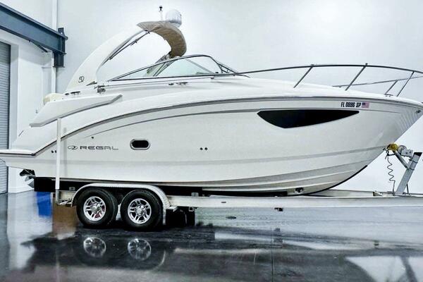 27ft Regal Yacht For Sale