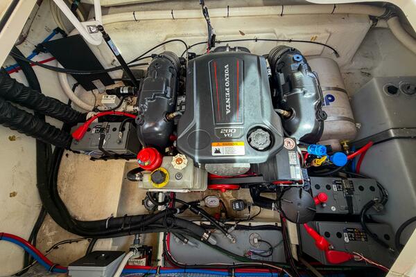 27ft Regal Yacht For Sale