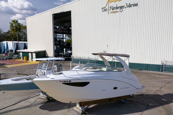 27ft Regal Yacht For Sale