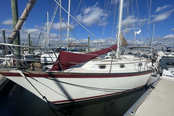 Inamorata 36ft Pearson Yacht For Sale