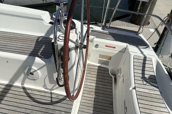 Coopers 52ft Jeanneau Yacht For Sale