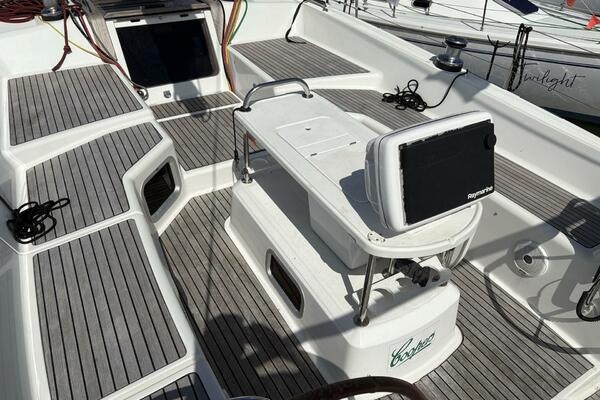 Coopers 52ft Jeanneau Yacht For Sale