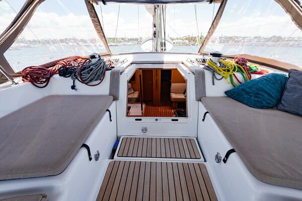 Coopers 52ft Jeanneau Yacht For Sale