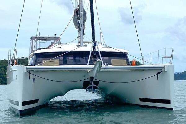 Absinthe 49ft Fountaine Pajot Yacht For Sale