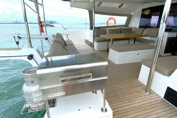 Fountaine Pajot Saba 50 Maestro Yacht For Sale