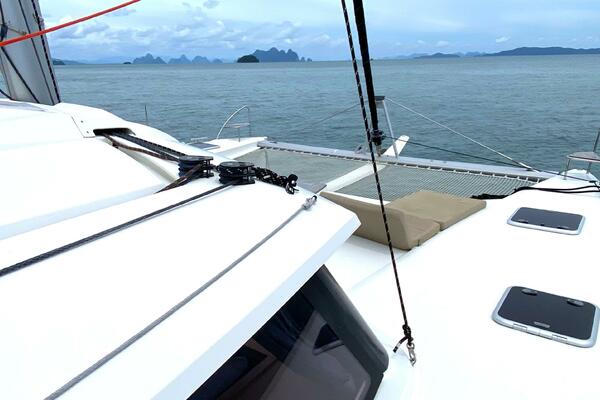 Absinthe 49ft Fountaine Pajot Yacht For Sale