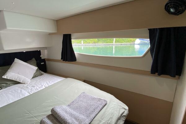 Absinthe 49ft Fountaine Pajot Yacht For Sale