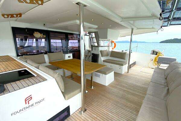 Fountaine Pajot Saba 50 Maestro Yacht For Sale