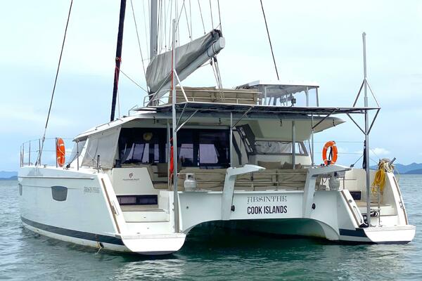 Absinthe 49ft Fountaine Pajot Yacht For Sale