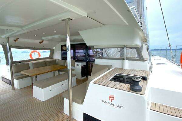 Fountaine Pajot Saba 50 Maestro Yacht For Sale