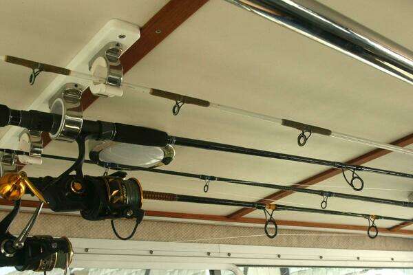 2017 Osprey Pilothouse 30