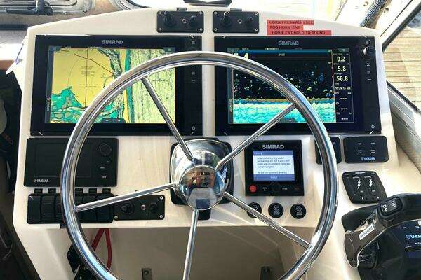 2017 Osprey Pilothouse 30