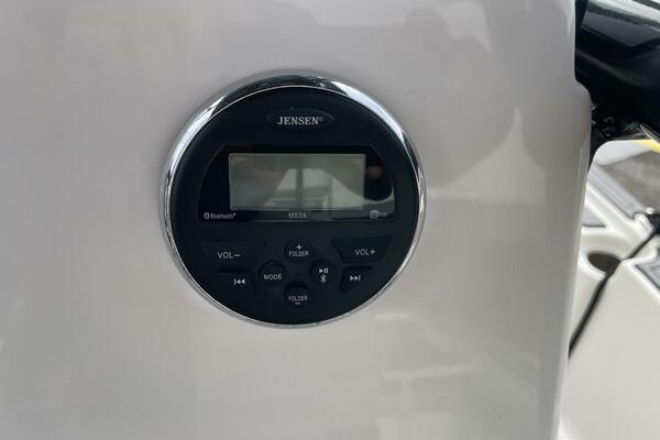 22ft Sea Born Yacht For Sale