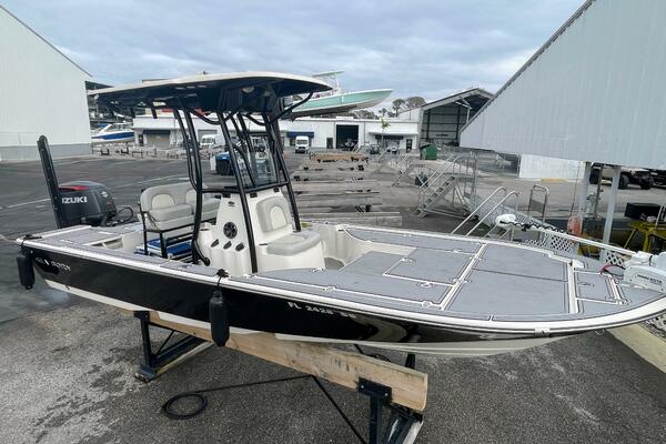 22ft Sea Born Yacht For Sale