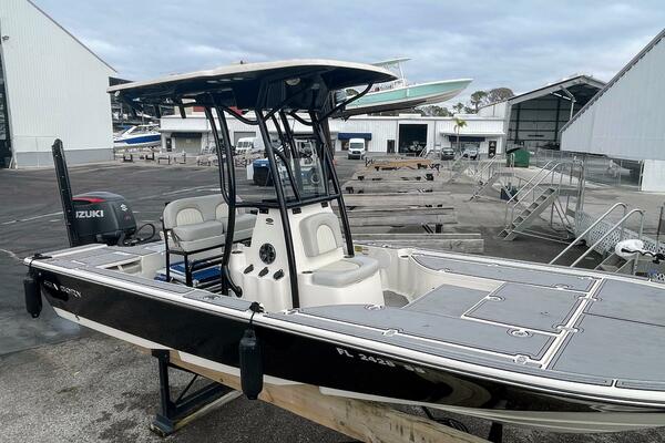 22ft Sea Born Yacht For Sale