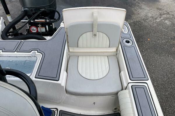 22ft Sea Born Yacht For Sale