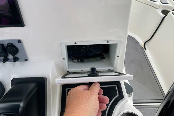 22ft Sea Born Yacht For Sale