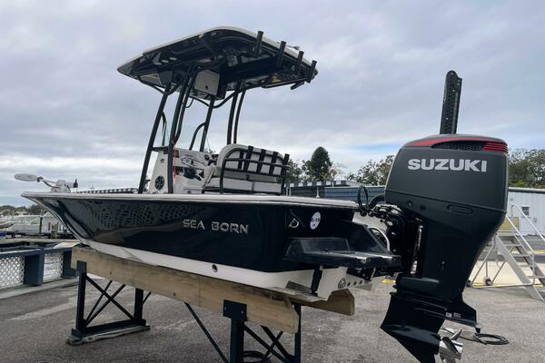 22ft Sea Born Yacht For Sale