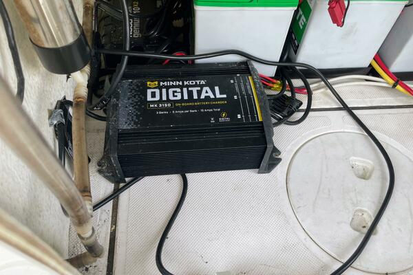 22ft Sea Born Yacht For Sale