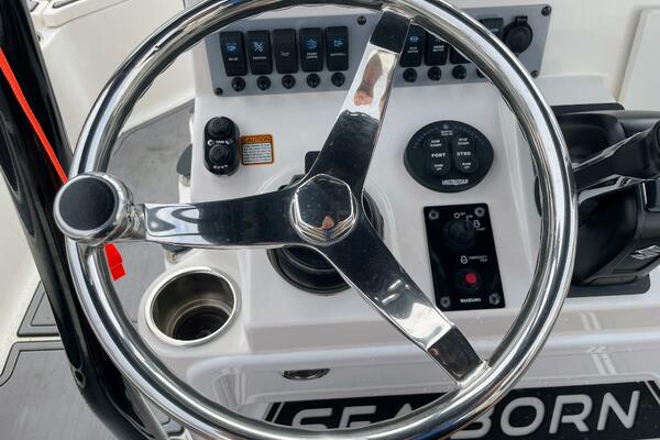 22ft Sea Born Yacht For Sale