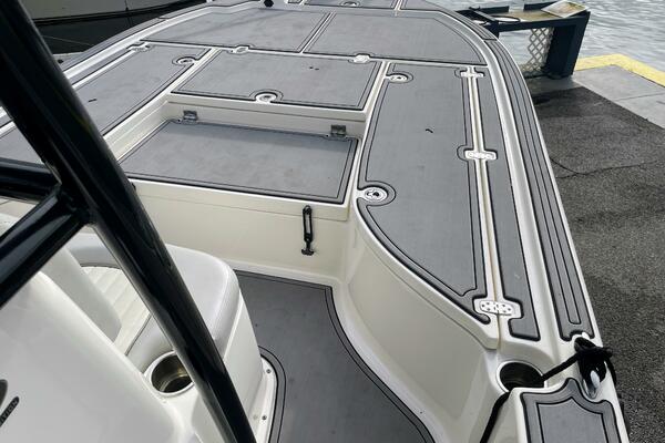 22ft Sea Born Yacht For Sale