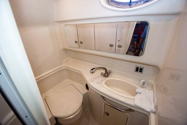 Nauti Yachty 37ft Sea Ray Yacht For Sale