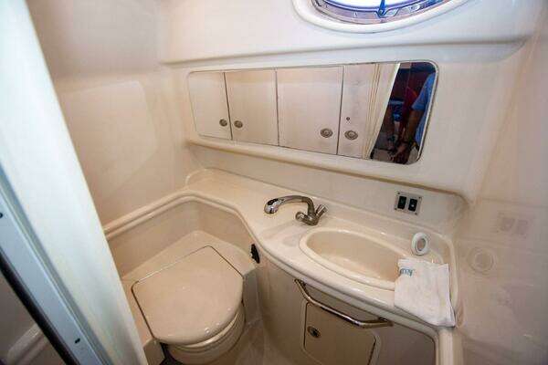 Photo of the 2007 Sea Ray 340 Sundancer "Nauti Yachty"