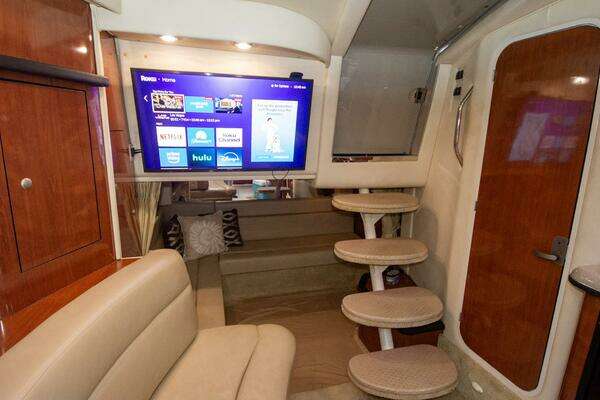 Photo of the 2007 Sea Ray 340 Sundancer "Nauti Yachty"