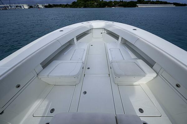FISHY BUSINESS 39ft SeaVee Yacht For Sale