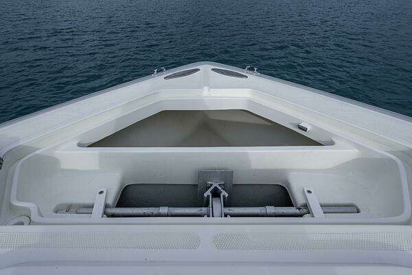 SeaVee 390B Yacht For Sale