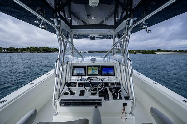 FISHY BUSINESS 39ft SeaVee Yacht For Sale