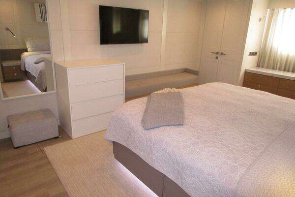 Hargrave FB with Hardtop Yacht For Sale